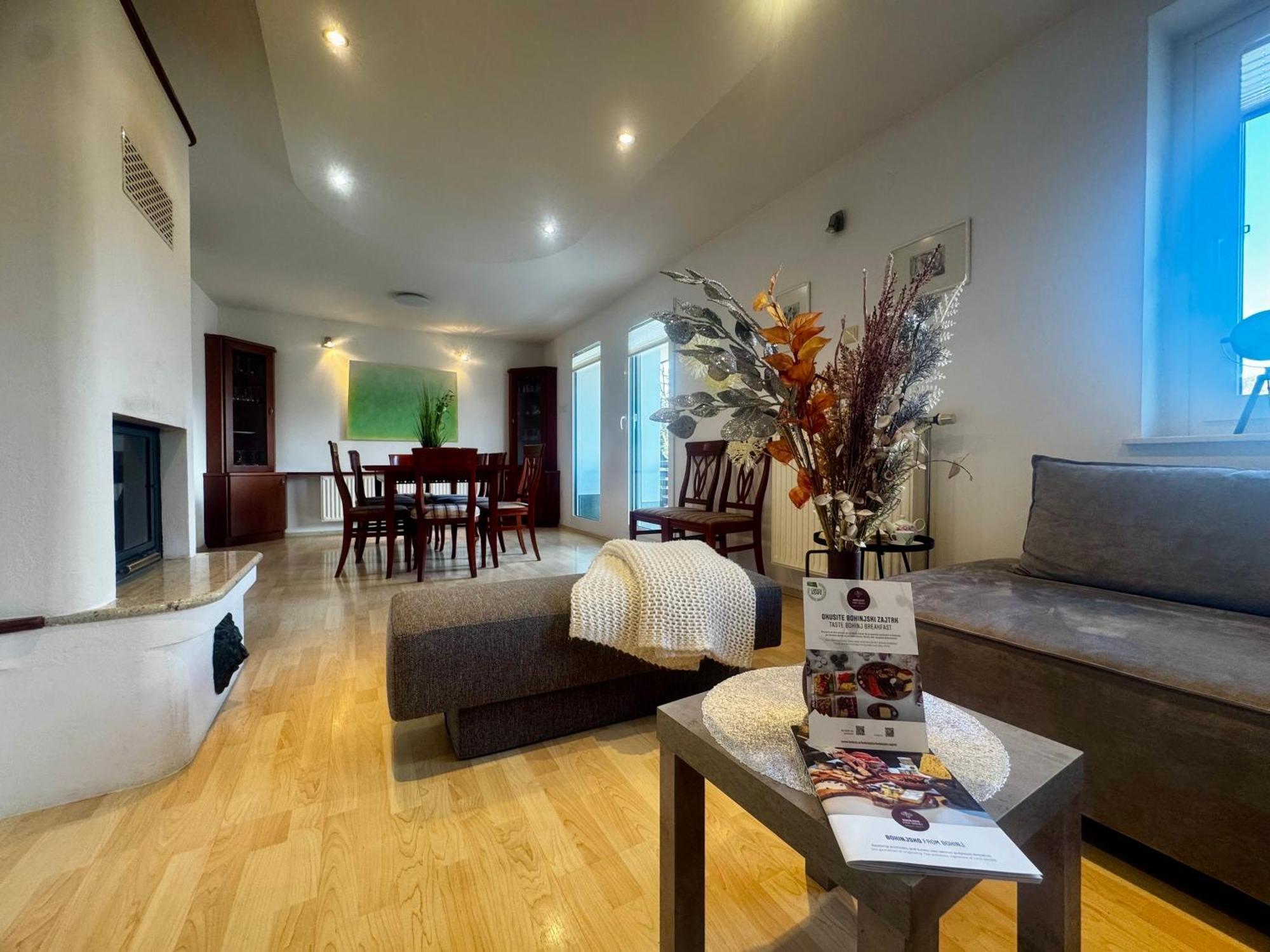 Villa ボーヒニ エクステリア 写真